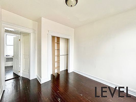 5th image of 277 7th St APT 1C