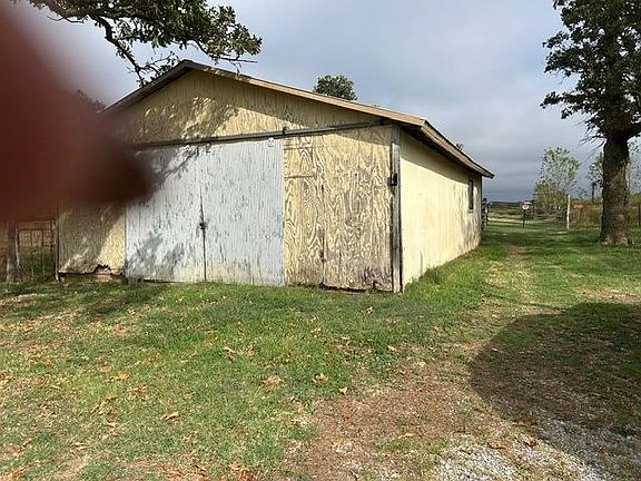 2nd image of 13475 E 570th Rd