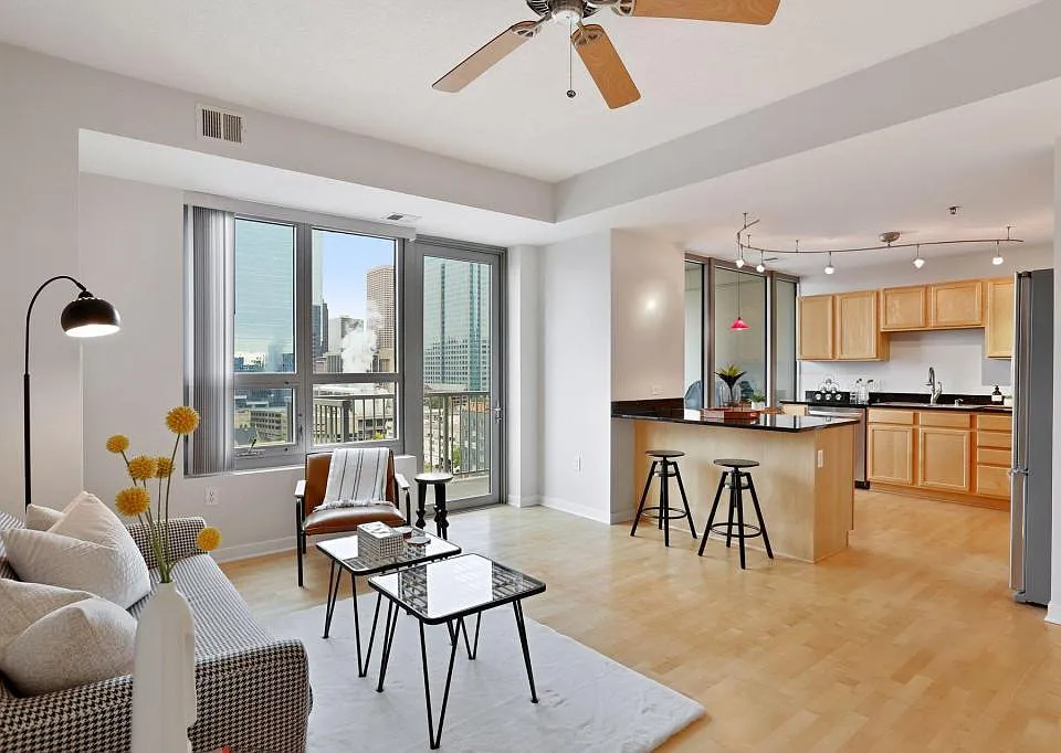 929 Portland Ave #1212