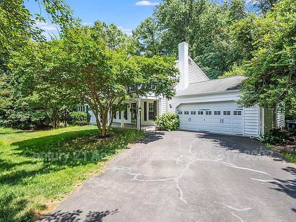 2nd image of 2905 Blue Robin Ct