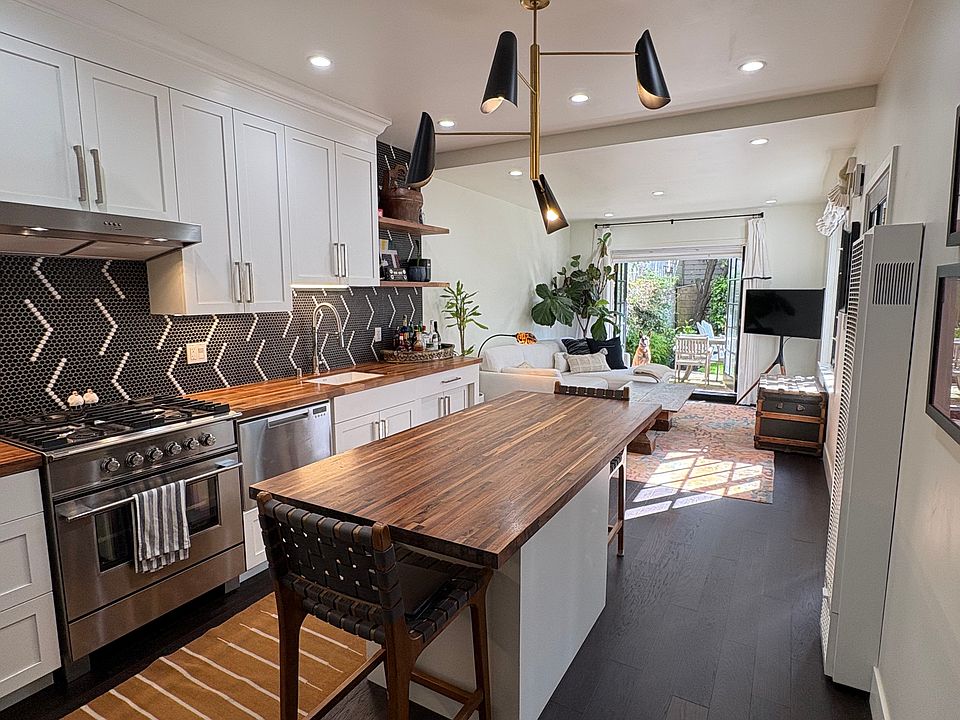 1st image of 2361 Jackson St #2