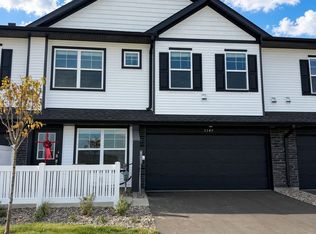 5347 Long Pointe Pass, Woodbury, MN 55129
