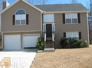 513 Pecan Wood Cir, Fairburn, GA 30213
