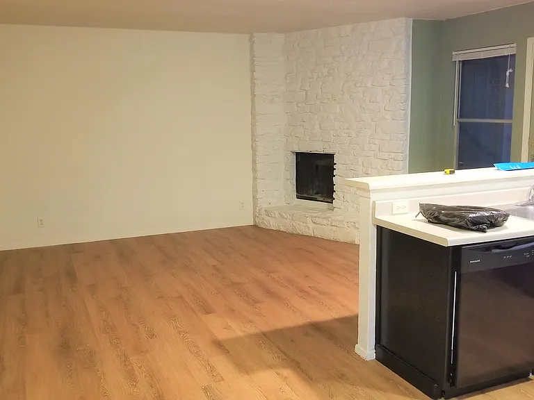 2309 Rachael Ct — Photo 8