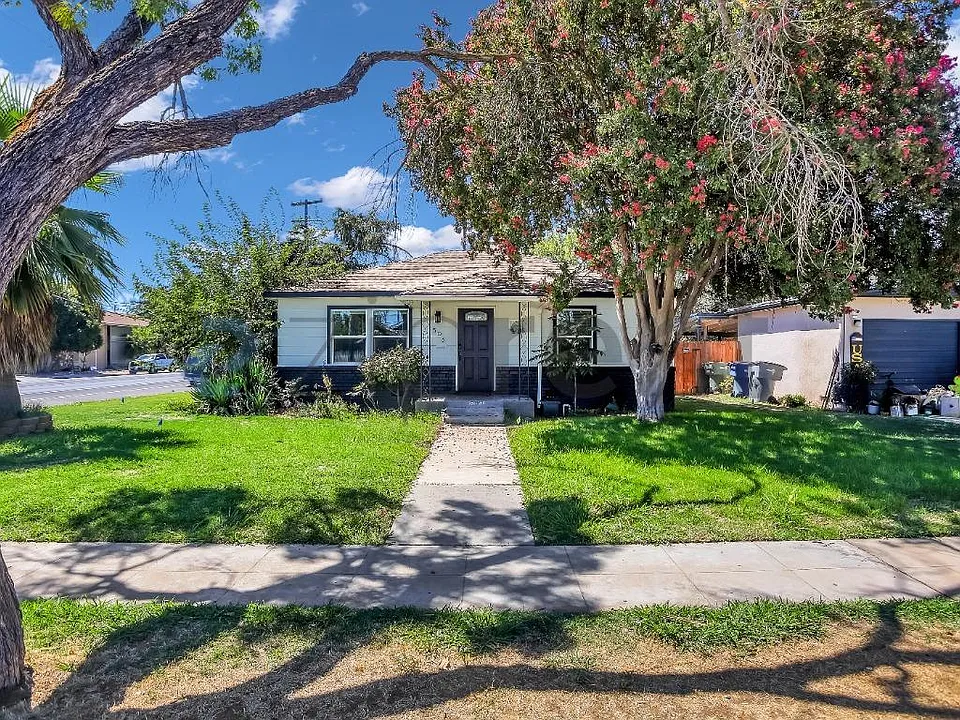 503 W Fountain Way