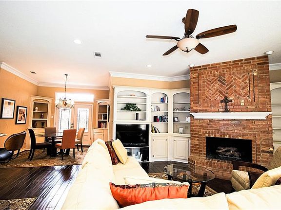 3rd image of 1808 Valley View Dr