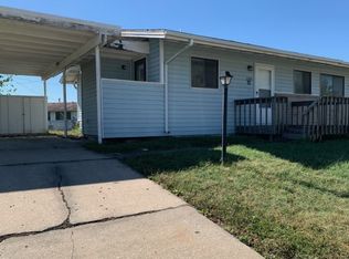 2201 SW 72nd Ter, Topeka, KS 66619