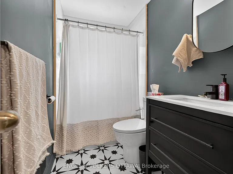 2548 Hanlon Ave — Photo 12