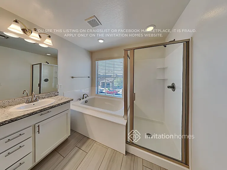 326 N Sandal — Photo 12
