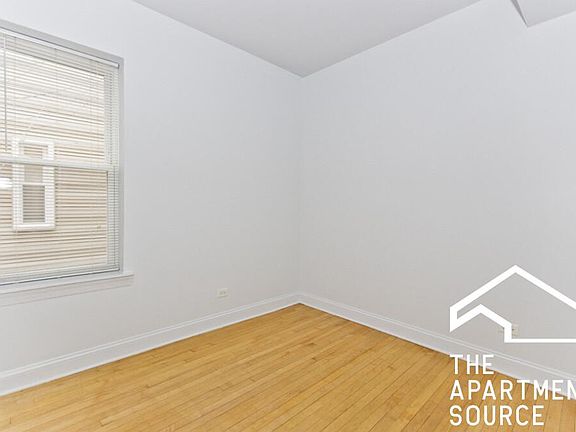 2nd image of 1142 W Wellington Ave #756mdqkk9