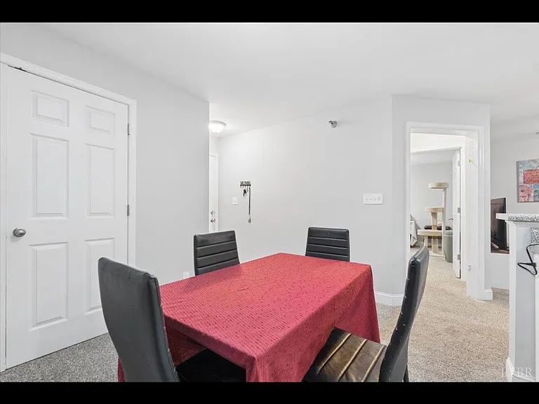 623 Wyndhurst Dr #210 — Photo 5