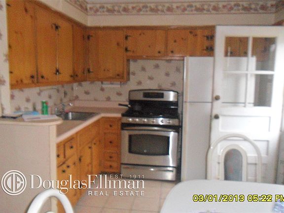 2nd image of 142 Deer Lake Dr