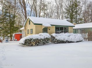 117 Rocky Rd, Greentown, PA 18426