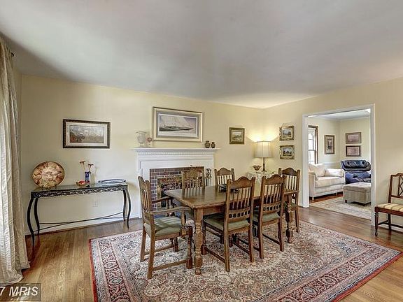 4th image of 3857 N Tazewell St