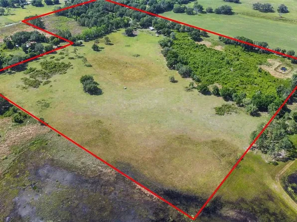 SE 51st Ln, Center Hill, FL 33514