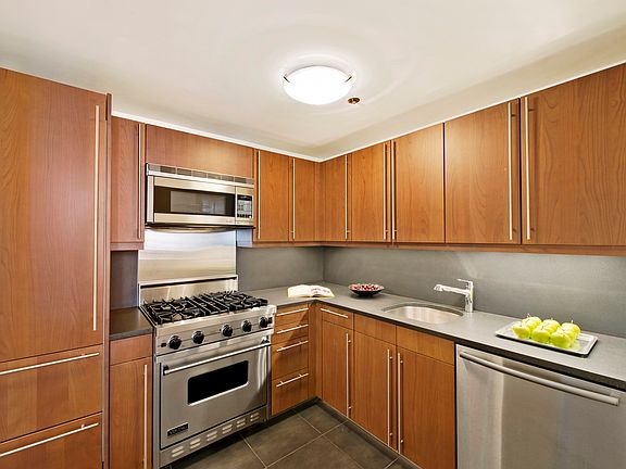 3rd image of 305 2nd Ave APT 322