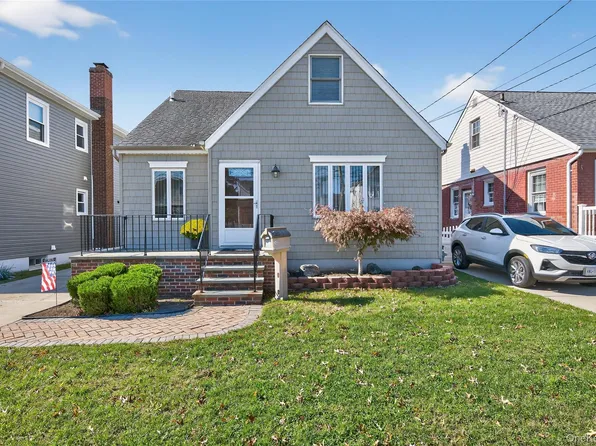 242 James Street, Franklin Square, NY 11010