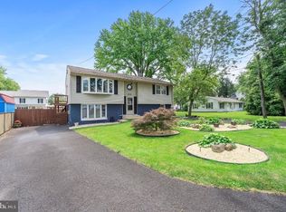 633 Parkvale Ave, Langhorne, PA 19047