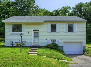 61 Hood Rd, Tewksbury, MA 01876
