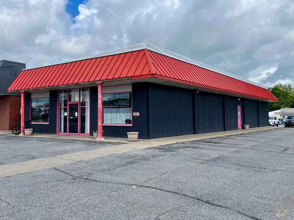 600 N Wayne St, Angola, IN 46703