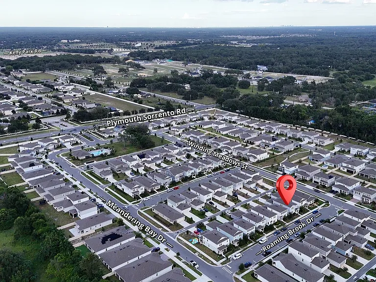 4067 Roaming Brook Dr — Photo 2