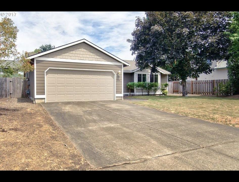 1st image of 1316 NE 51st Ave