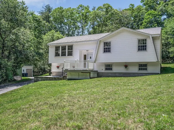 50 Corrine Dr, Dracut, MA 01826