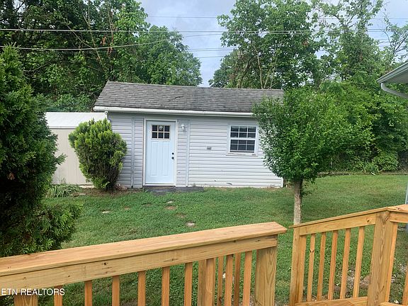 4th image of 503 Old Edgemoor Lane