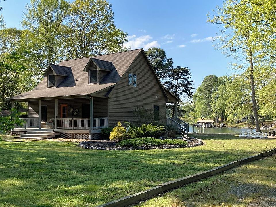 1st image of 710 Forest Green Rd