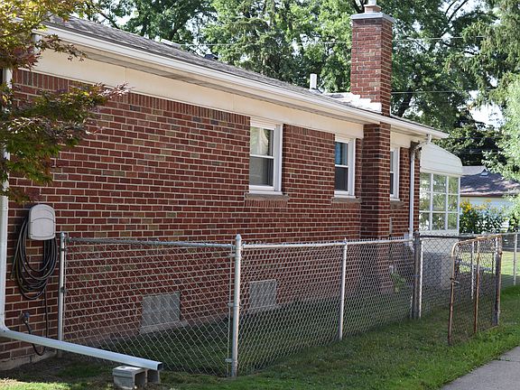 2nd image of 1223 Englewood Ave