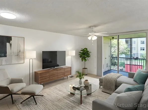 8343 Lake Dr APT 205, Doral, FL 33166