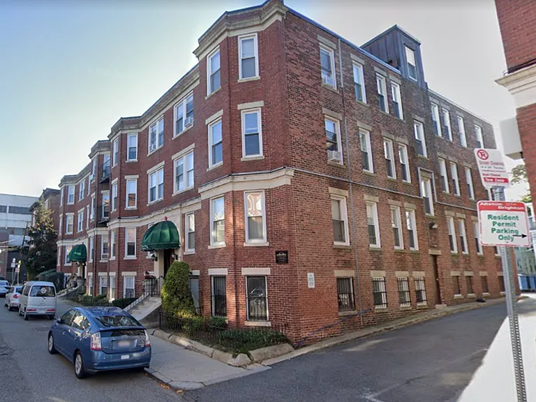 11 Barrows St #S1 — Photo 7