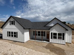 1164 Smith Dr, Vale, OR 97918