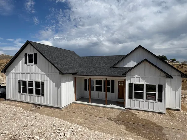 1164 Smith Dr, Vale, OR 97918