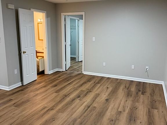 3rd image of 224 Patsy Dr APT 2