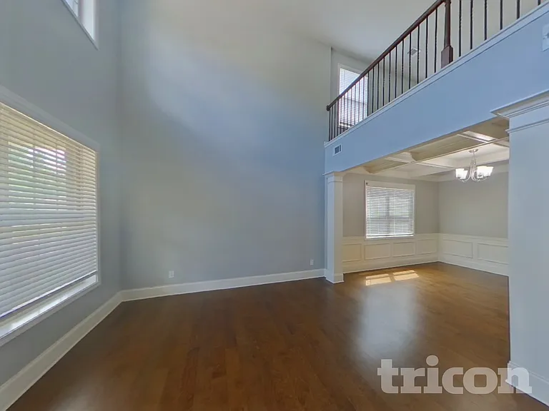 7064 Demeter Dr — Photo 3