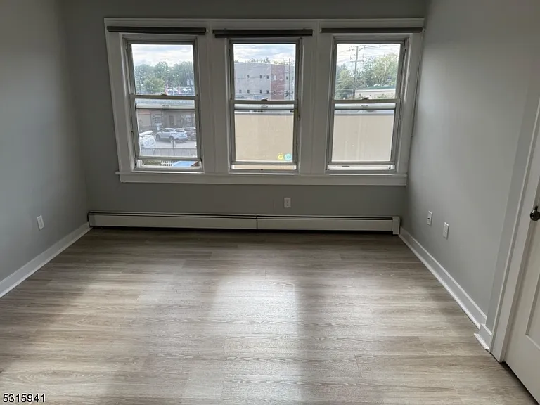 231 Elmer St — Photo 11