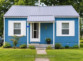 3 Hillside Dr, Liverpool, NS B0T 1P0