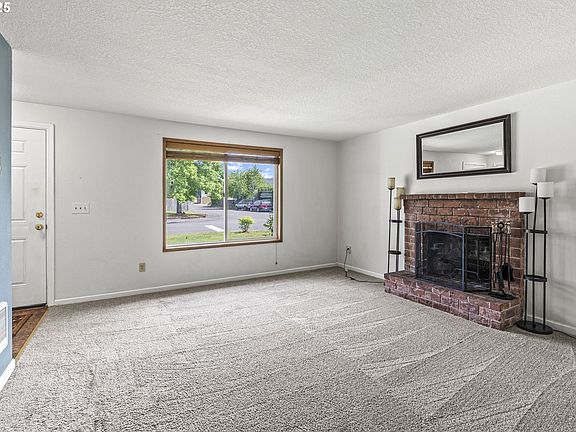 5th image of 15817 NE 4th St