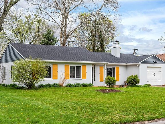 3rd image of 505 Earnshaw Dr