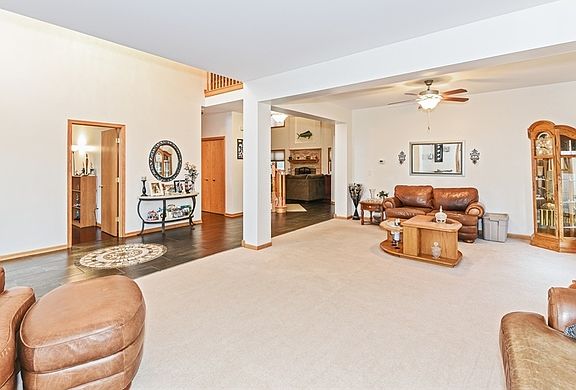 4th image of 8716 Scheer Dr