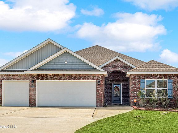 2nd image of 5021 Sand Dollar Dr