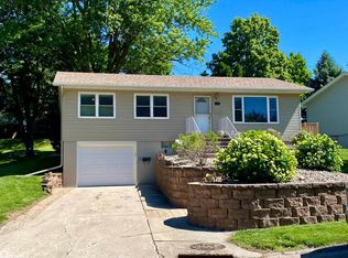 1212 Broadway St, Audubon, IA 50025