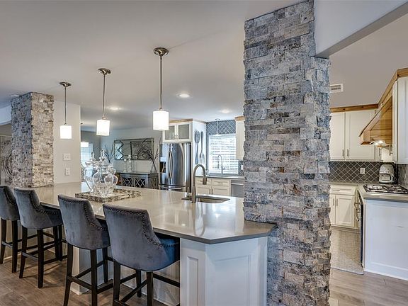 5th image of 6907 Stefani Dr