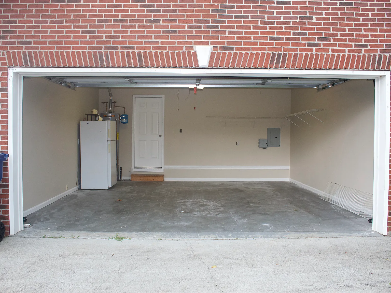3 bed, 1452 sqft, $2,350 — Photo 3