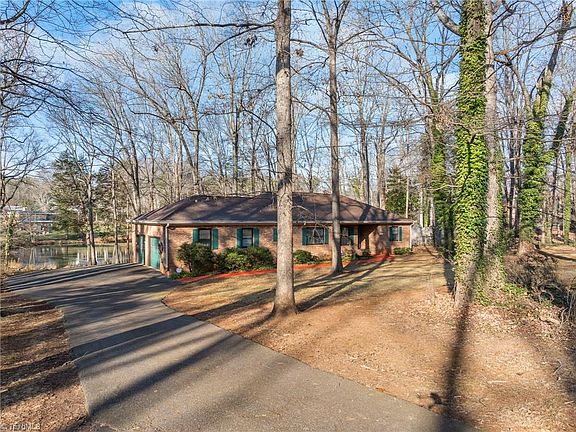 2nd image of 4320 Woodbourne Dr