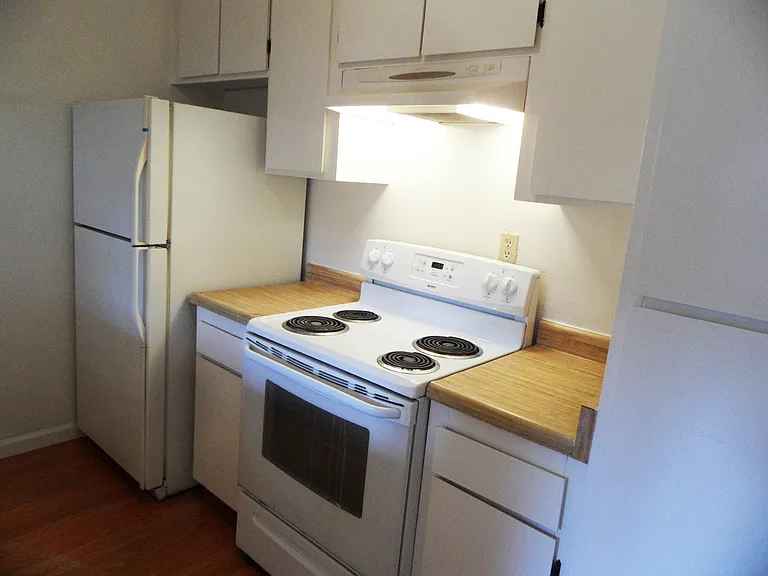 296 Tradewinds Dr #1 — Photo 8