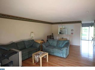 107 Honeylocust Ct, Collegeville, PA 19426