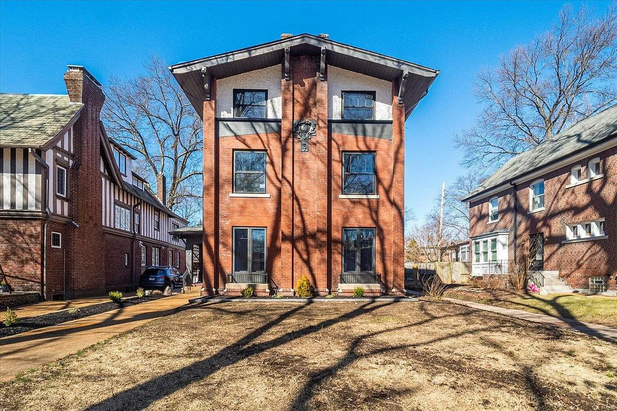 243 Westgate Ave photo 1