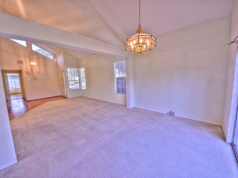 201 Yarborough Ln — Photo 19